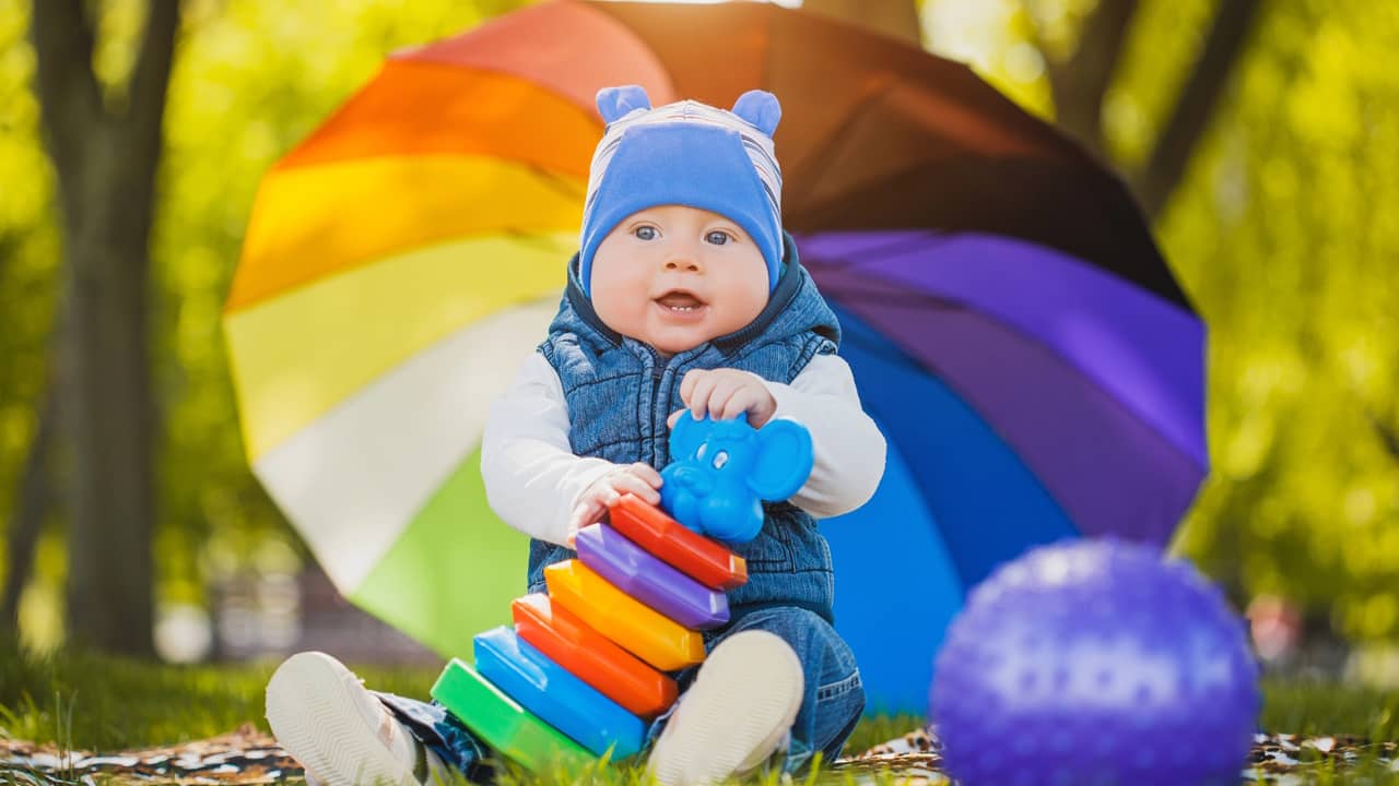 bebe arc-en-ciel vs pansement
